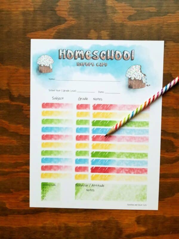 printable grade card for homeschoolers in sprinkle cupcakes theme.